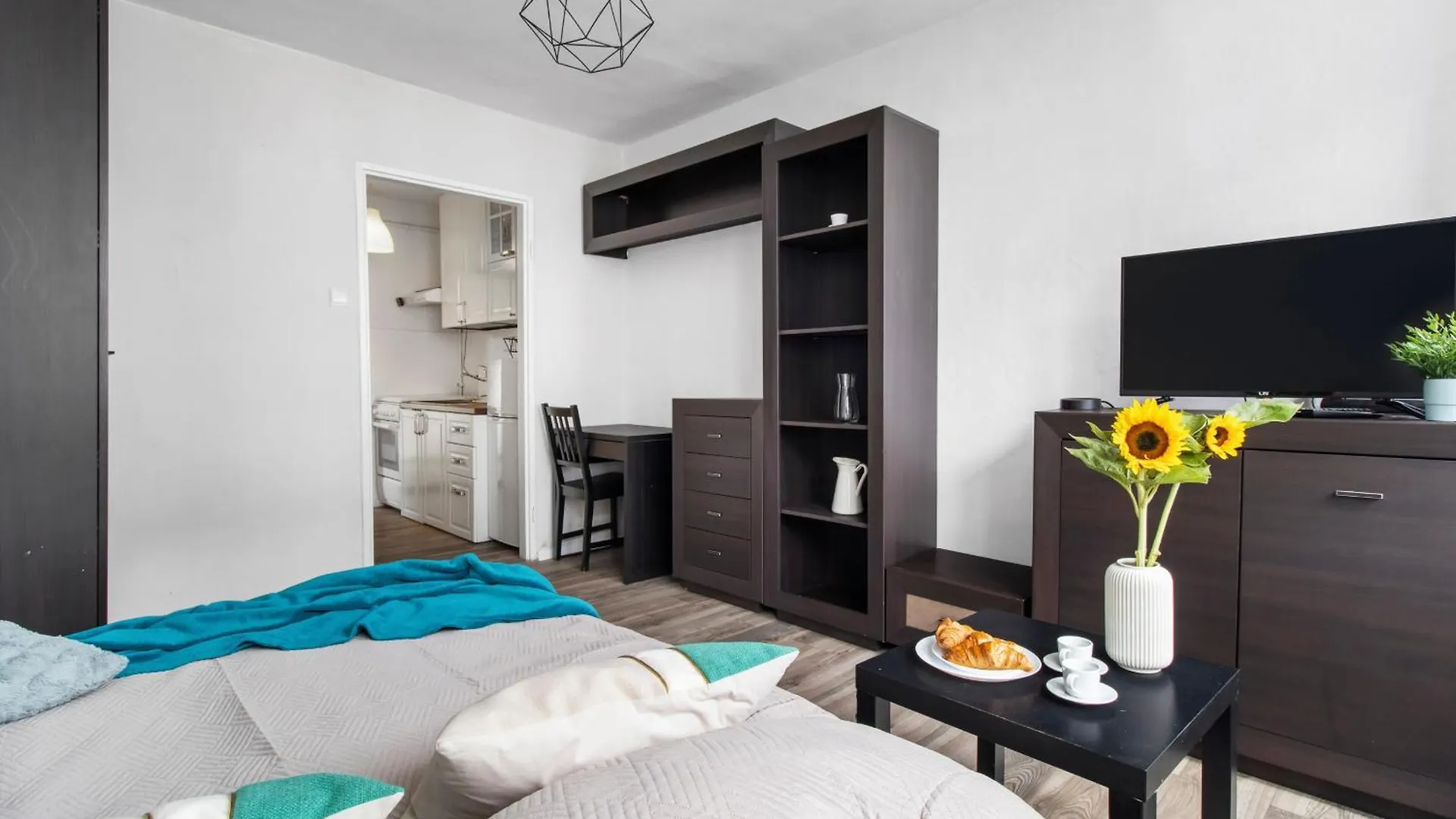City Centre Studio By Esteum Host Apartment Warsaw