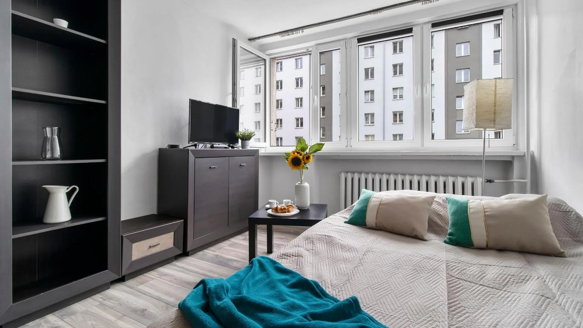 City Centre Studio By Esteum Host Apartment Warsaw 0*,  Poland